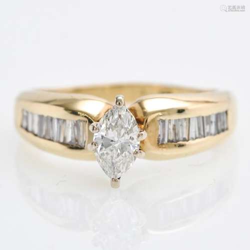 A 14KG Ladies Diamond Ring Approximately 0.86 CTW