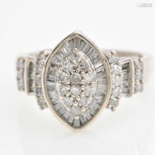 A Ladies Diamond Cocktail Ring Appxoimately 0.91 CTW