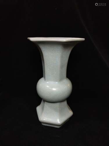 A Chinese Ru-Type Porcelain Vase