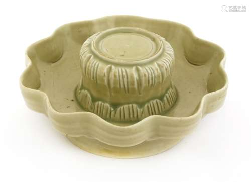 A Chinese qingbai ware cup stand