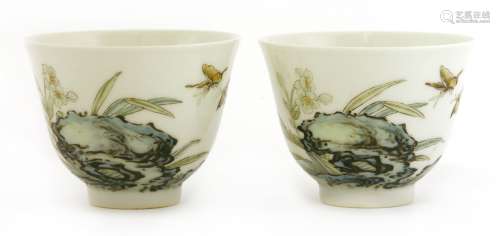 A pair of Chinese wine cups