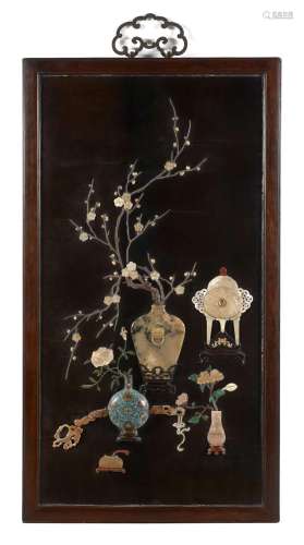 PANNEAU EN BOIS INCRUSTÉ, Chine, dynastie Qing, XVIIIe - XIXe siècle