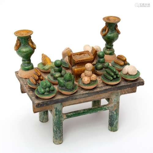 A sancai glazed offering table