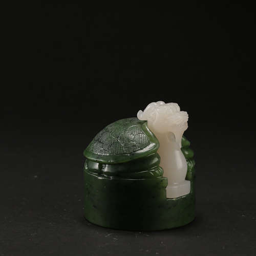 CHINESE SPINACH WHITE JADE BEAST SEAL