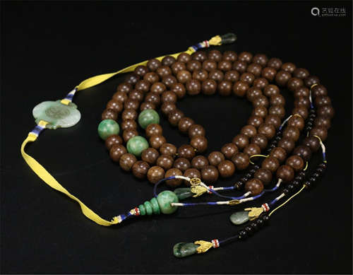 CHINESE AGALWOOD BEAD CHAOZHU COURT NECKLACE