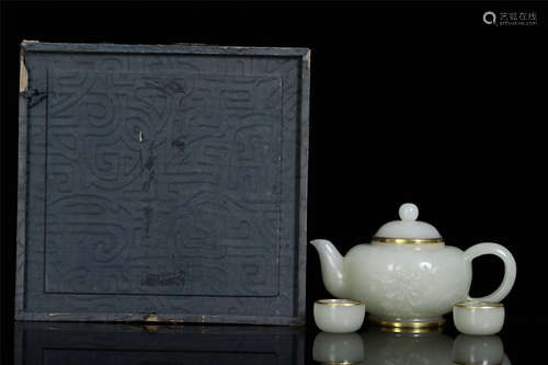 CHINESE GOLD DECRO WHITE JADE TEA POT WITH TWO CUPS