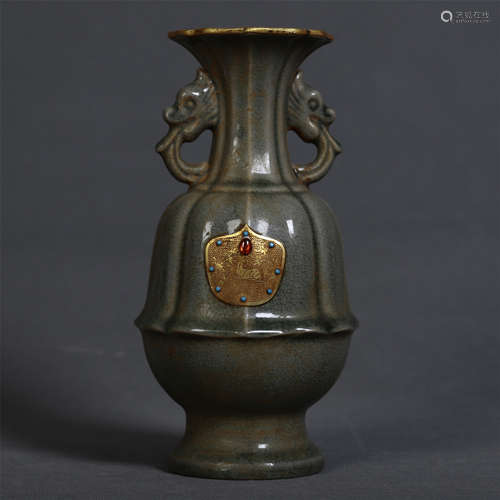 CHINESE PORCELAIN GOLD COVERED RU GLAZE VASE