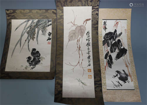 THREE CHINESE SCROLL PAINTING OF BIRD AND FLOWER