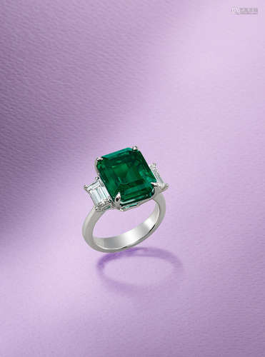 An Important Emerald and Diamond Ring