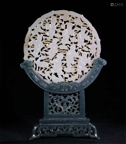 CHINESE WHITE JADE FIGURES ROUND PLAQUE SPINACH TABLE SCREEN