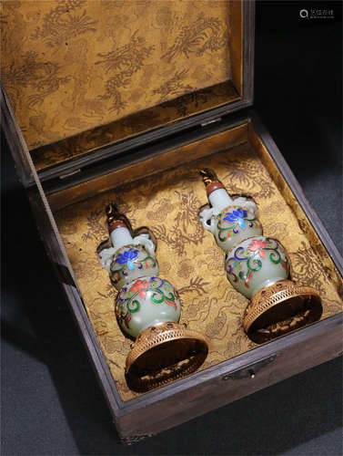 PAIR OF CHINESE GEM STONE INLAID ENAMEL DOUBLE GOURD SNUFF BOTTLES