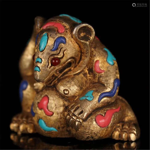 CHINESE GEM STONE INLAID GILT SILVER BEAR