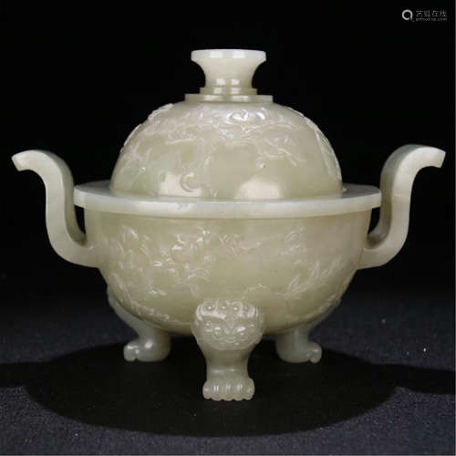 CHINESE CELADON JADE TRIPLE FEET LIDDED CENSER