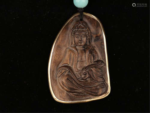 CHINESE GOLD SILVER DECRO AGALWOOD SEATED GUANYIN PENDANT NECKLACE