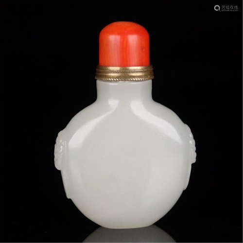 CHINESE WHITE JADE SNUFF BOTTLE