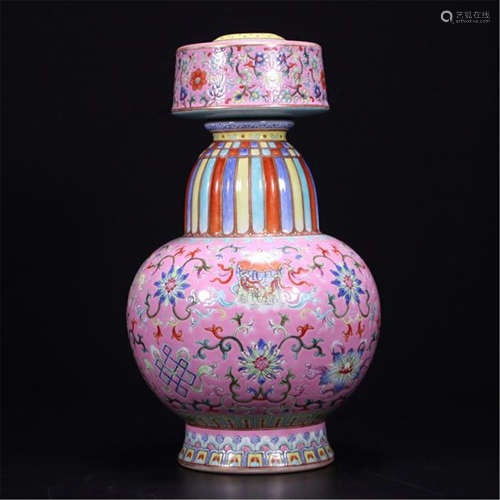 CHINESE PORCELAIN FAMILLE ROSE FLOWER VASE