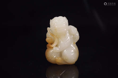 A LION SHAPE HETIAN JADE ORNAMENT