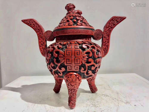 A RED LACQUER CENSER WITH BEAST LID