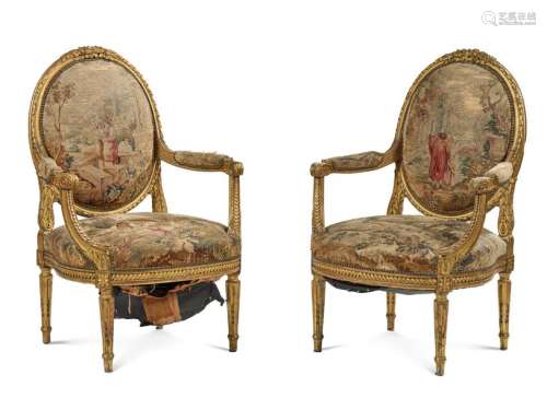 BELLE PAIRE DE FAUTEUILS