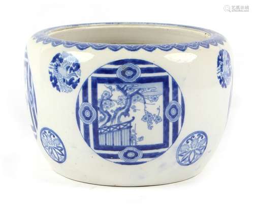 Property of a lady of title - a late 19th / early 20th century Japanese Arita blue & white