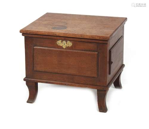 Property of a lady - a George III oak box commode, interior bereft, 19.75ins. (50cms.) wide (see