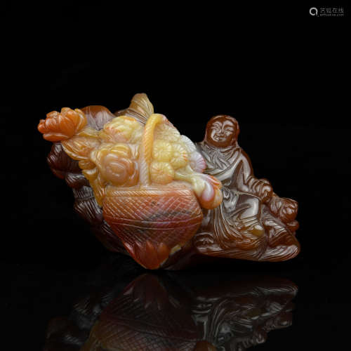 A Chinese Carved Agate Deciration