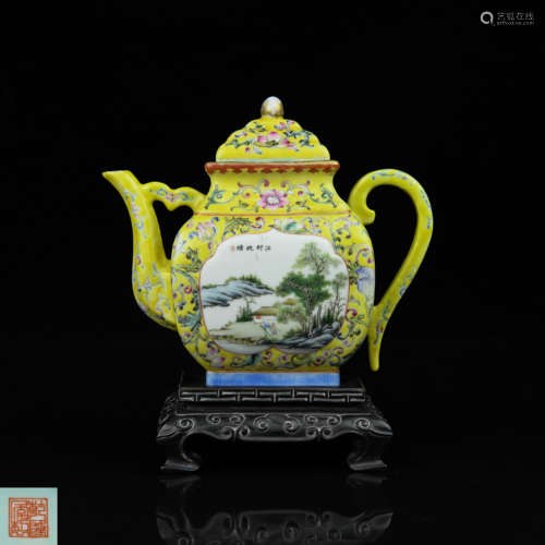 A Chinese Famille-Rose Porcelain Pot