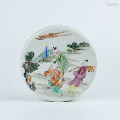 A Chinese Famille-Rose Porcelain Cover