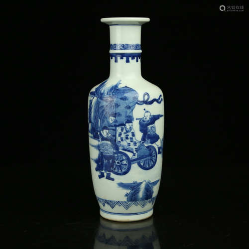 A Chinese Blue and White Porcelain Vase