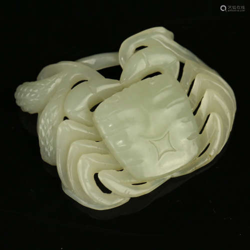 A Chinese Carved Jade Crab