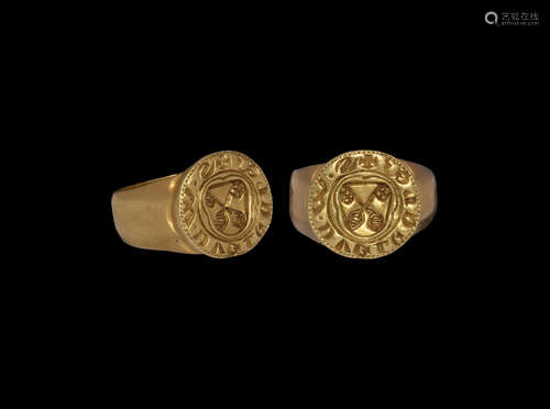 Gold Merchant's Signet Ring with Crossed Keys