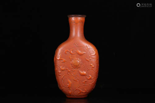 A GOURD CARVED FLORAL PATTERN VASE