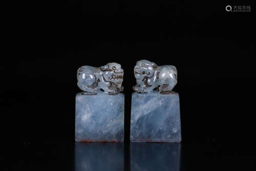 PAIR AQUAMARINE CARVED BEAST SHAPED SEAL