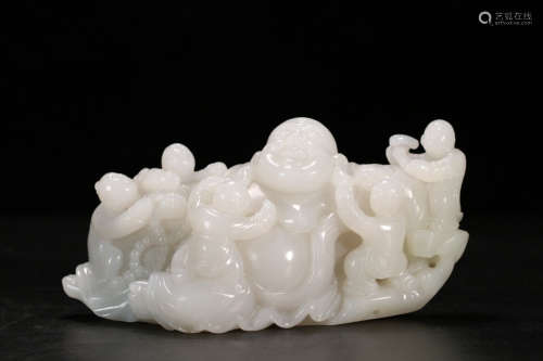 A HETIAN JADE CARVED MAITREYA BUDDHA