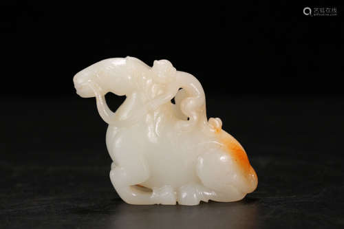 A HETIAN JADE CARVED MONKEY&HORSE SHAPED PENDANT