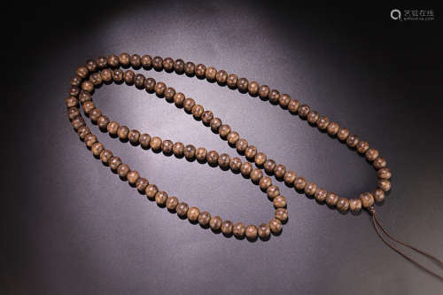 AN OLD  CHENXIANG WOOD ROSARY