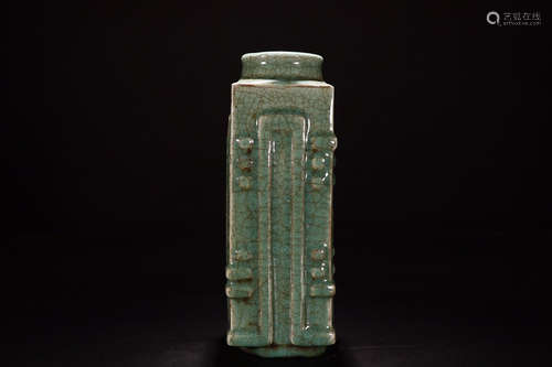 A GREEN GLAZE  BAGUA VASE