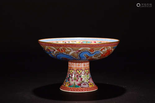 A QIANLONG MARK FAMILLE ROSE PLATE