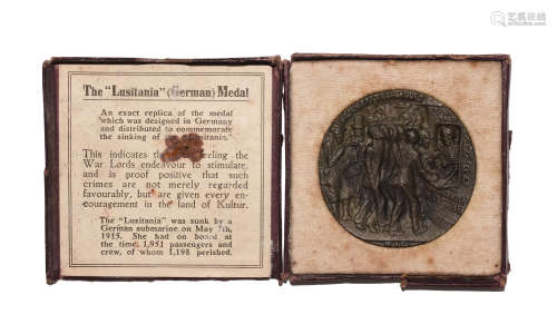 WWI - Lusitania - Boxed English Propaganda Medal