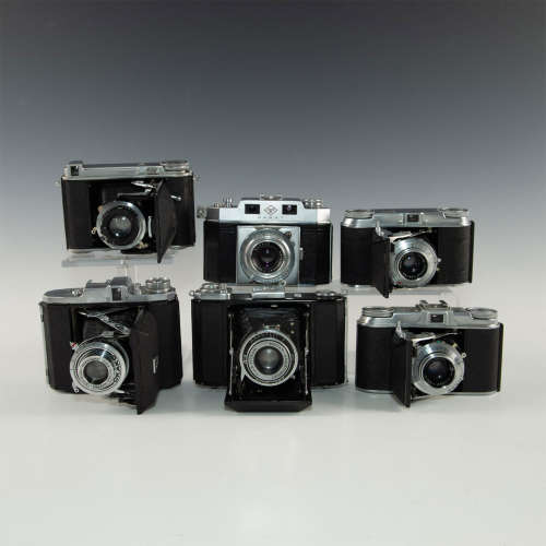 GROUP OF 6 MID 20TH CENTURY ROLL FILM CAMERAS