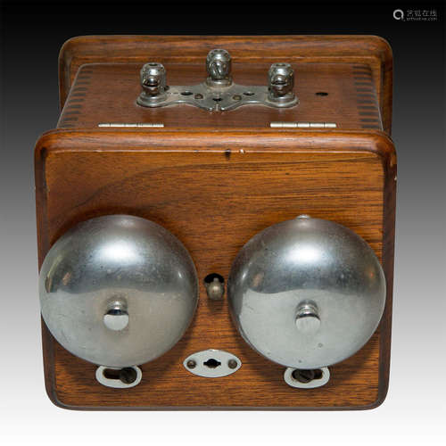 TWO BELL OAK RINGER BOX