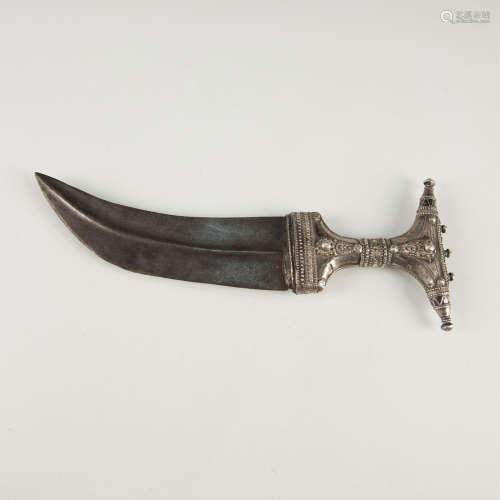 CEREMONIALLY DECORATED SILVERED YEMENIS DAGGER KNIFE