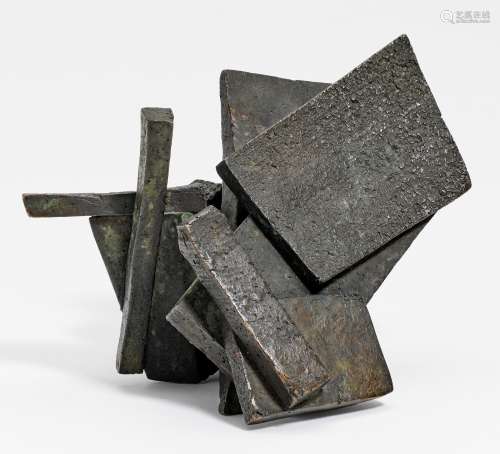 Dorny, BertrandParis 1931 - 2015Ohne Titel. Bronze, schwarz patiniert. 18 x 24,5 x 18cm. Signiert