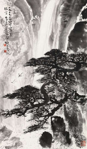 黎雄才（1910～2001） 1977年作 松瀑飞鸟 立轴 水墨纸本