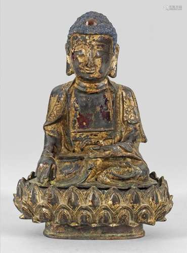 Buddha Figur des Shakyamuni Eisen, Rotlackvergoldu…