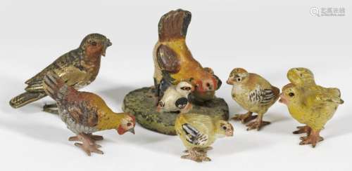 Sechs Miniatur Vogelfiguren Wiener Bronze, farbig …