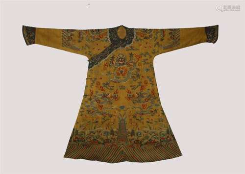 18/19th C. yellow ground kesi silk embroidered dragon