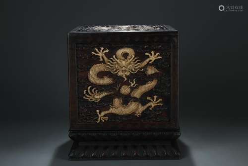 A sandalwood carved seal box/dragon pot