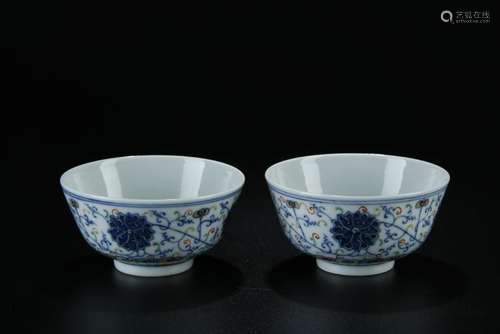 Pair doucai bowls