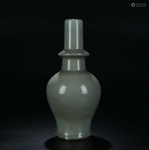 Antique LongQuan celadon glazed temple vase